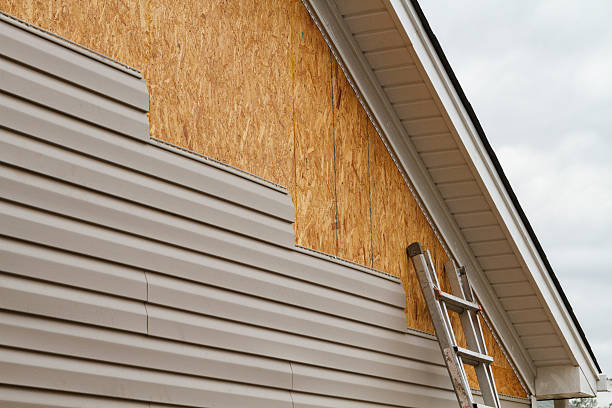 24/7 Emergency Siding Contractor experts in Derry, PA